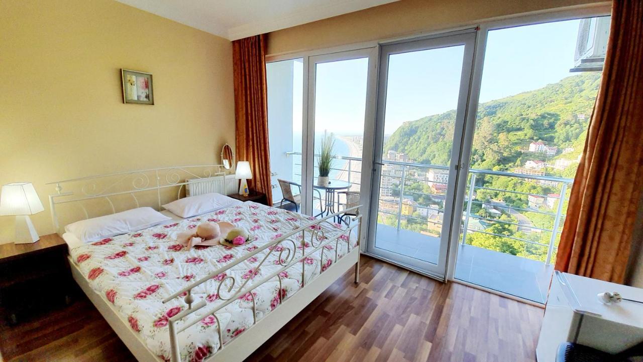 Calypso Kvariati Hotel 外观 照片
