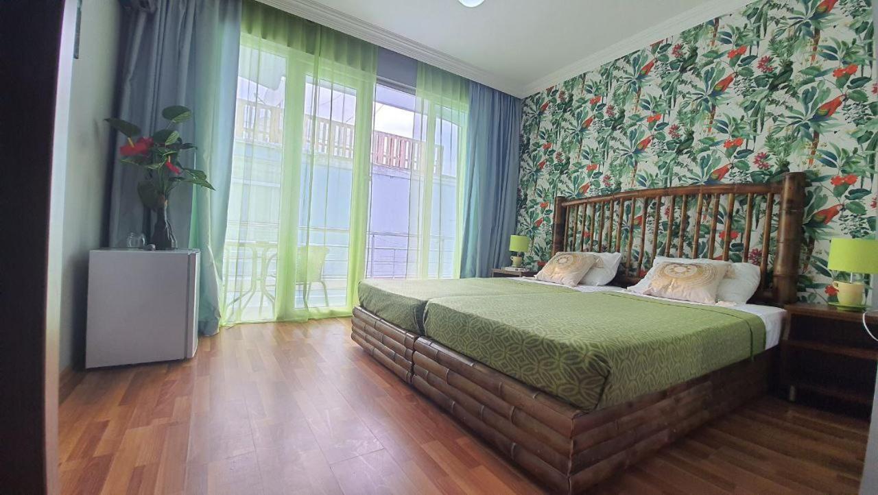 Calypso Kvariati Hotel 外观 照片